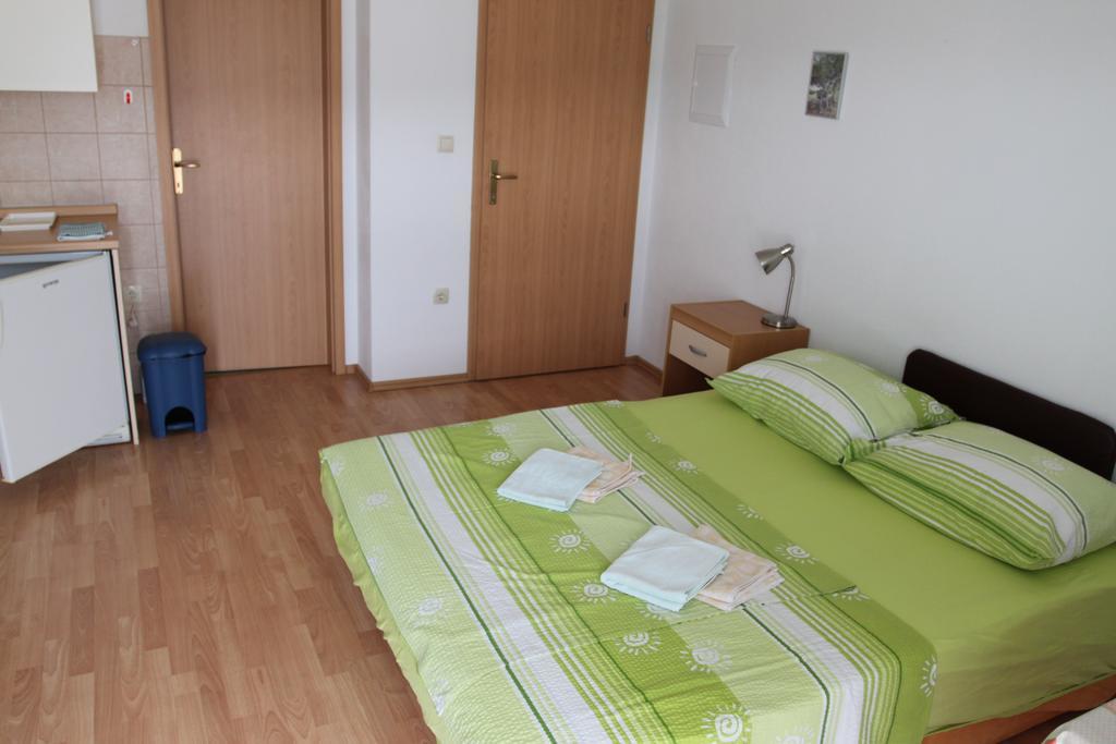 Apartment Marinko